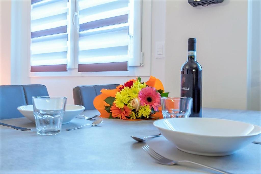 Realkasa Azzarita Flat Apartamento Bolonha Exterior foto